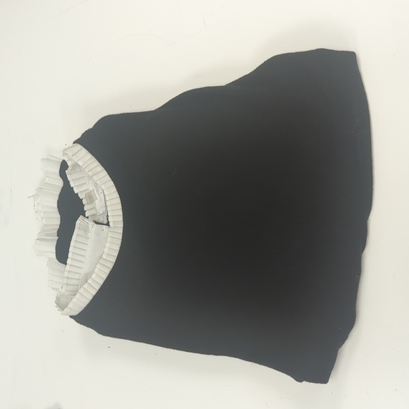 Cute prep sweater - Picture 1 of 4
